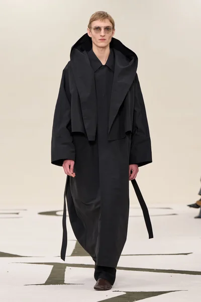 Look 40